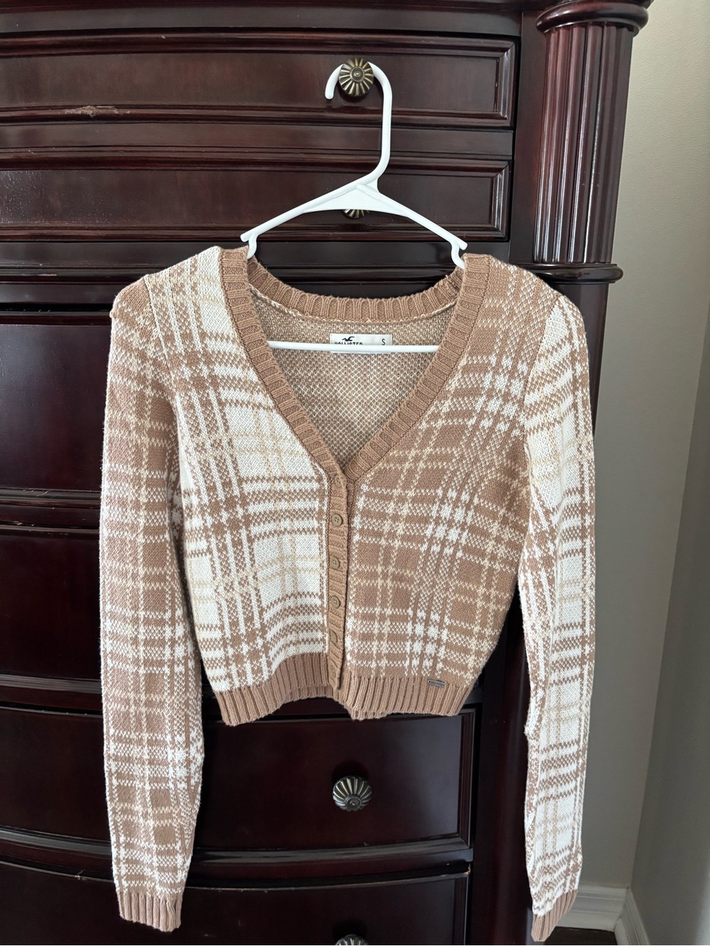 Hollister Tan & Cream Plaid Button-Front Cropped Cardigan